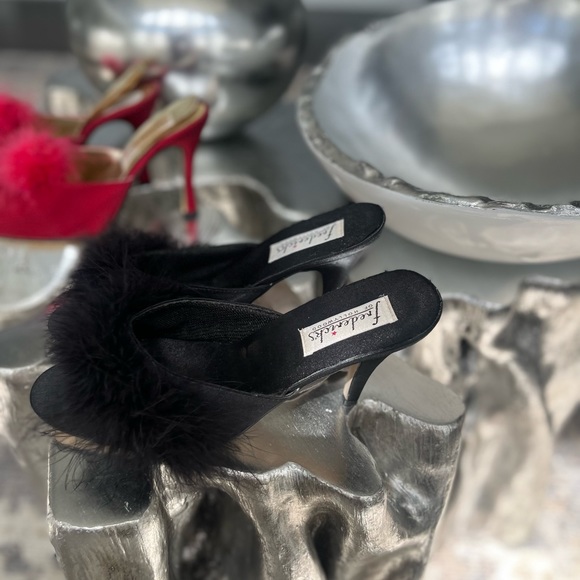 Red and black satin true vintage sexy mules size 8 new and in worn condition 70s - Picture 15 of 16